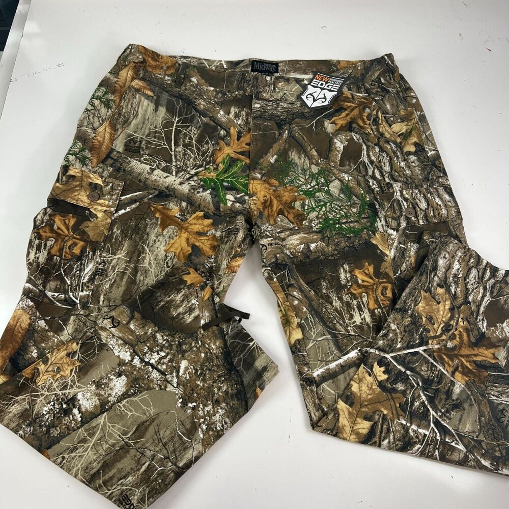 Realtree Edge USA Midway Camouflage Cargo‎ Hunting Pants 46 32